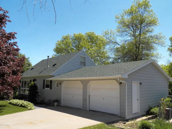 2840 Knollwood Dr SE, Rochester, MN 55904