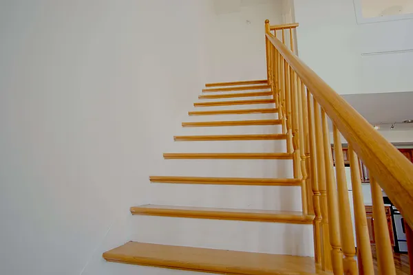 Rented by Lofts and Flats LLC | media 28