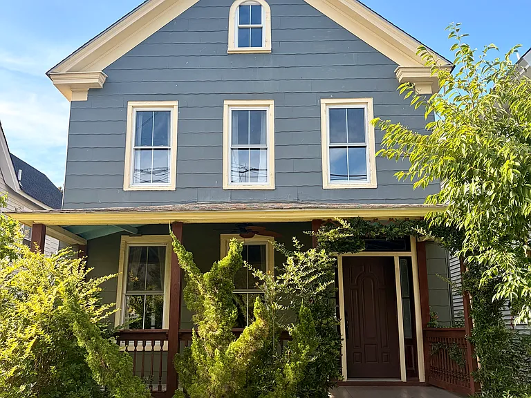 611 Randolph Ave — Photo 1