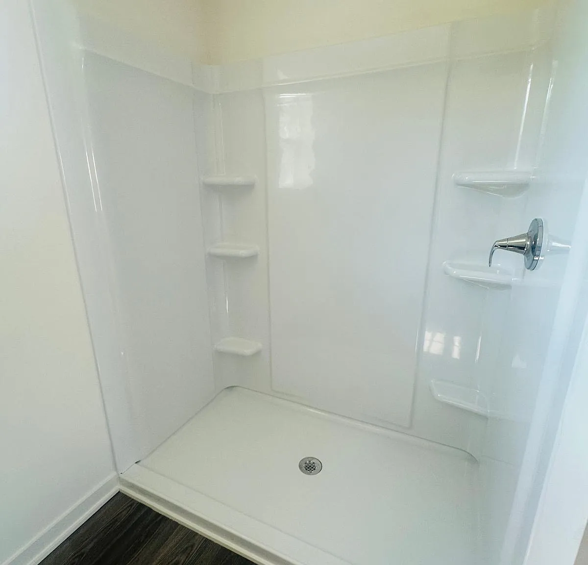 4 bed, 1800 sqft, $2,150 — Photo 4
