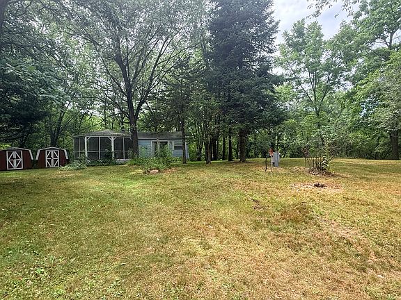 2nd image of 26-127 & 128 Woodhaven Lakes