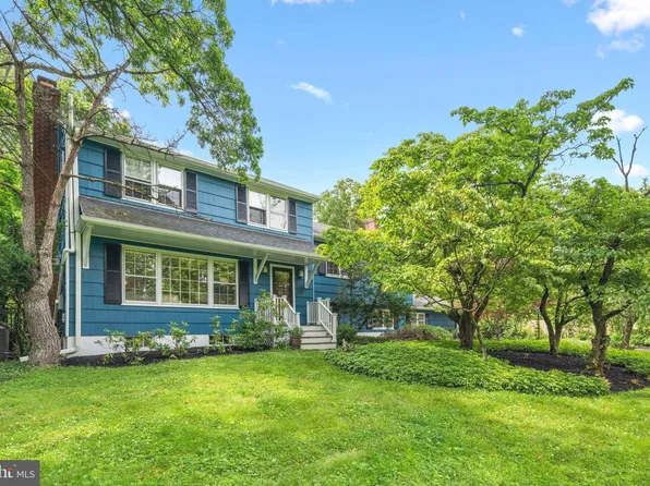 221 Shadybrook Ln, Princeton, NJ 08540