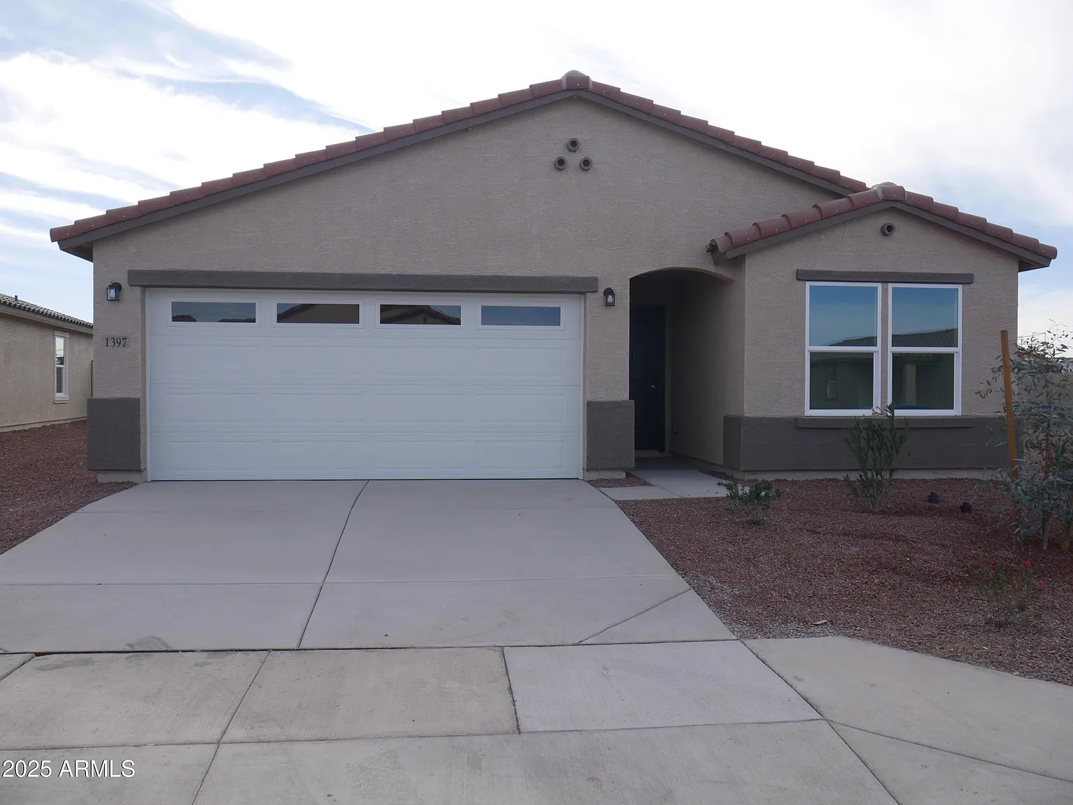 4 bed, 3.0 bath, 1843 sqft, $1,895 — Photo 2