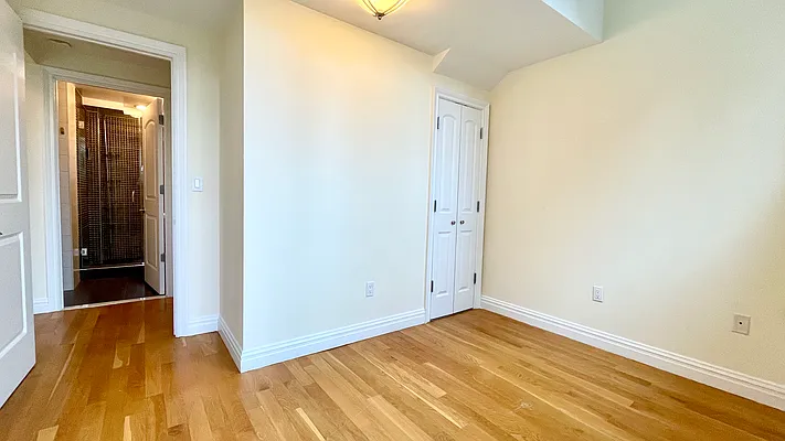 Rented by Corcoran | media 16