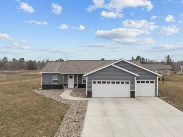 608 Paper City Cir, Mosinee, WI 54455
