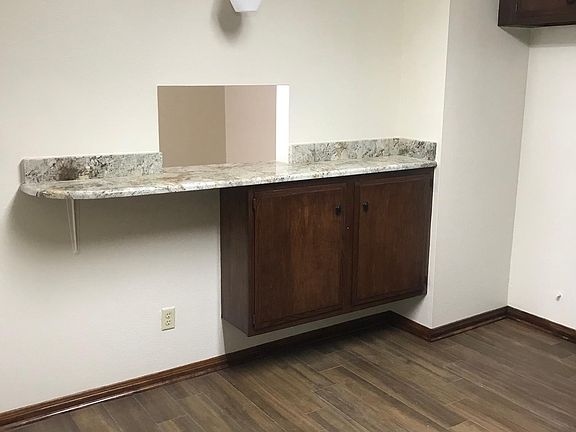 5th image of 326 Metairie Heights Ave