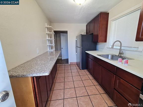 5th image of 100 12th St
