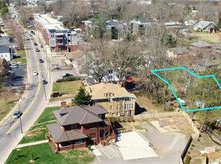 889 Haywood Rd, Asheville, NC 28806