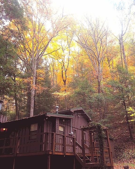 2nd image of 141 Old Hickory Ln
