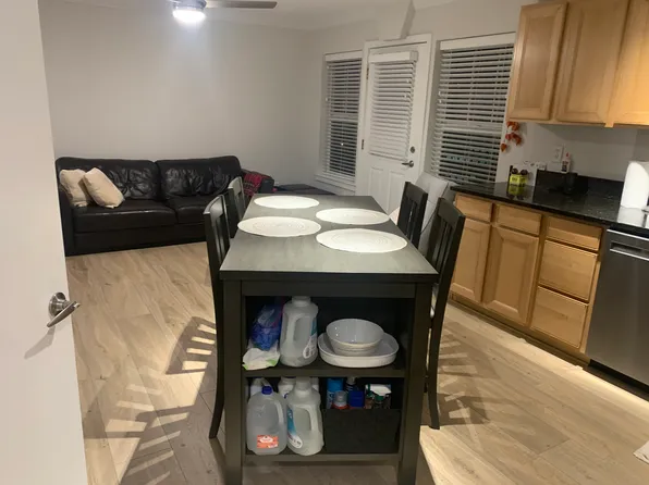 1001 N State St APT 306, Bellingham, WA 98225
