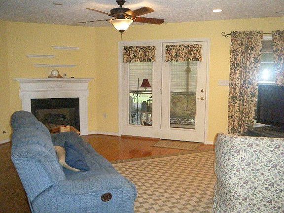 4th image of 1293 Valley Vista Ln