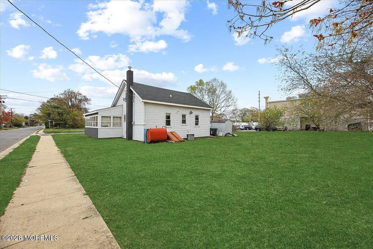 3 bed, 873 sqft, $2,500 — Photo 4