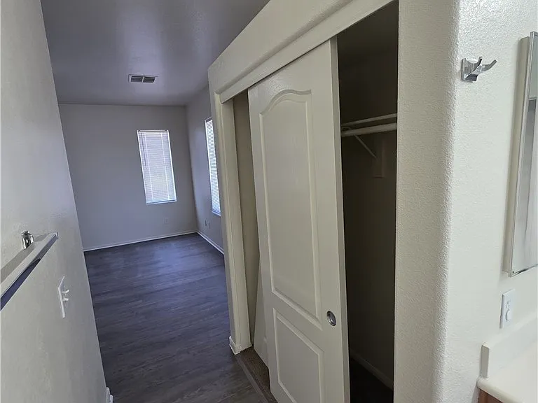 731 Emerald Idol Pl — Photo 16