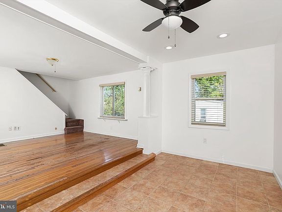 5th image of 44 Hutchins Ave