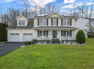104 Valley View Rd, Cortlandt Manor, NY 10567