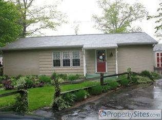 1122 S Senator Rd, Crystal, MI 48818