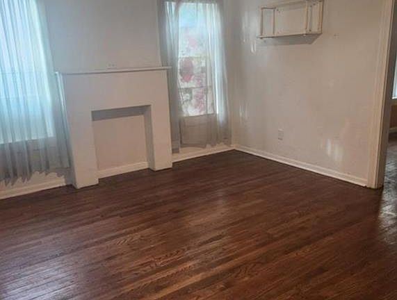 2nd image of 412 Winona Dr