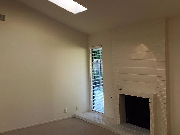 5th image of 2263 Lido Cir
