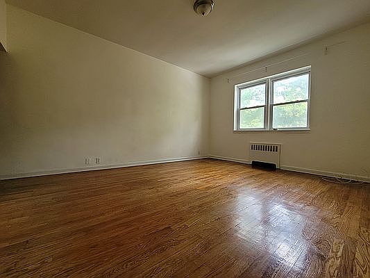 2nd image of 128 E 91st St APT 3F