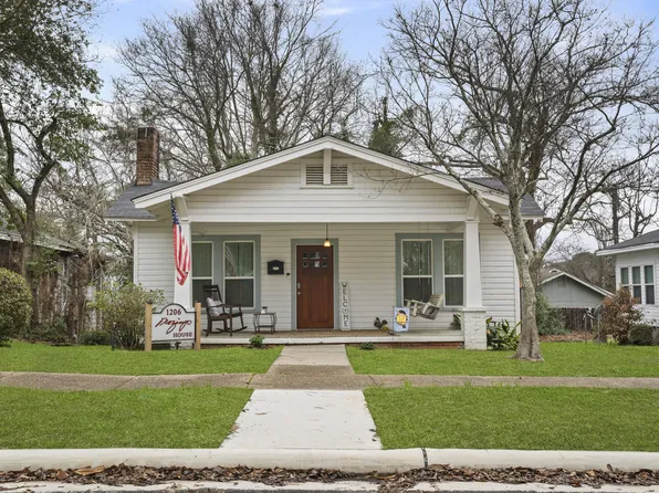 1206 N 3rd Ave, Laurel, MS 39440