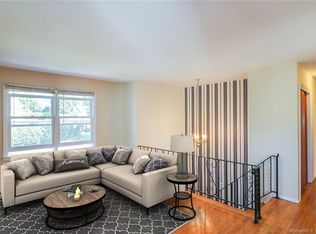 46 Woodbury Ave, Stamford, CT 06907