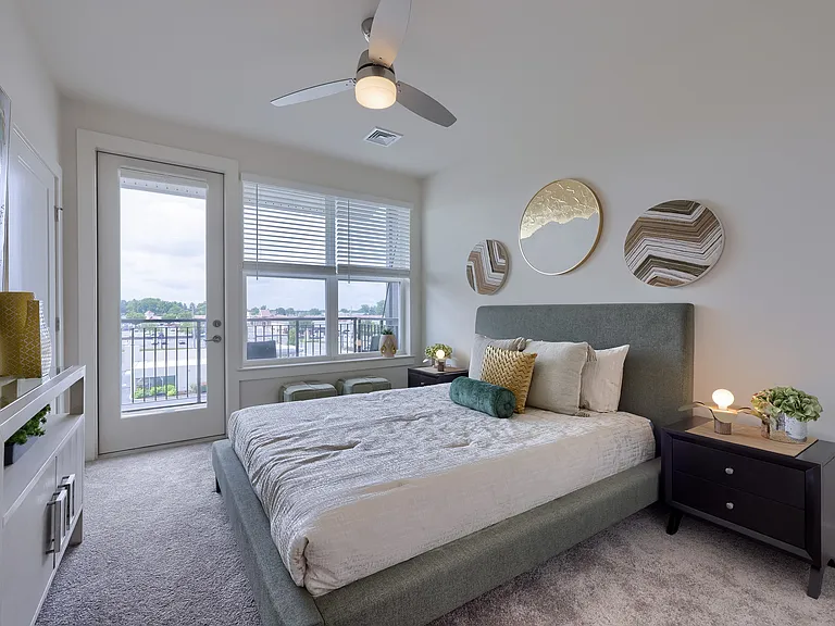 The Pointe at Overlook — Photo 18