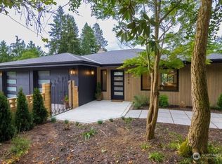 16040 36th Ave NE, Seattle, WA 98155