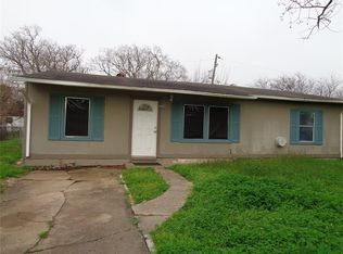 1018 W 12th St, Freeport, TX 77541
