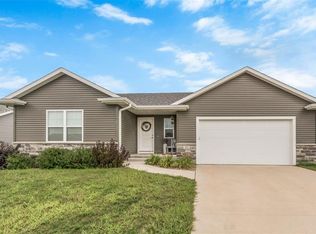 352 Bent Creek Dr, Marion, IA 52302