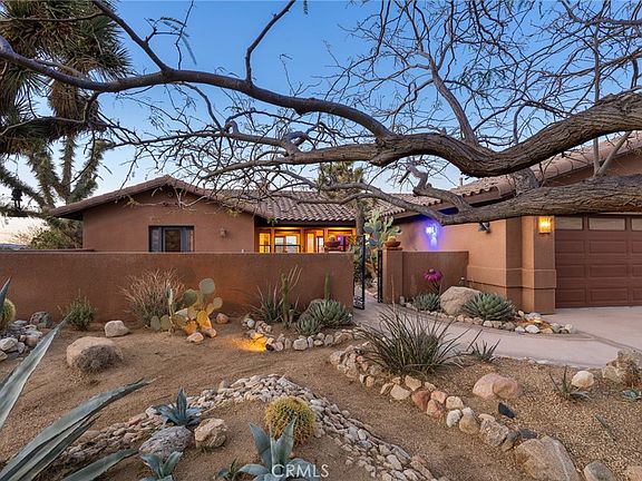 3rd image of 60556 Mountain View Trl