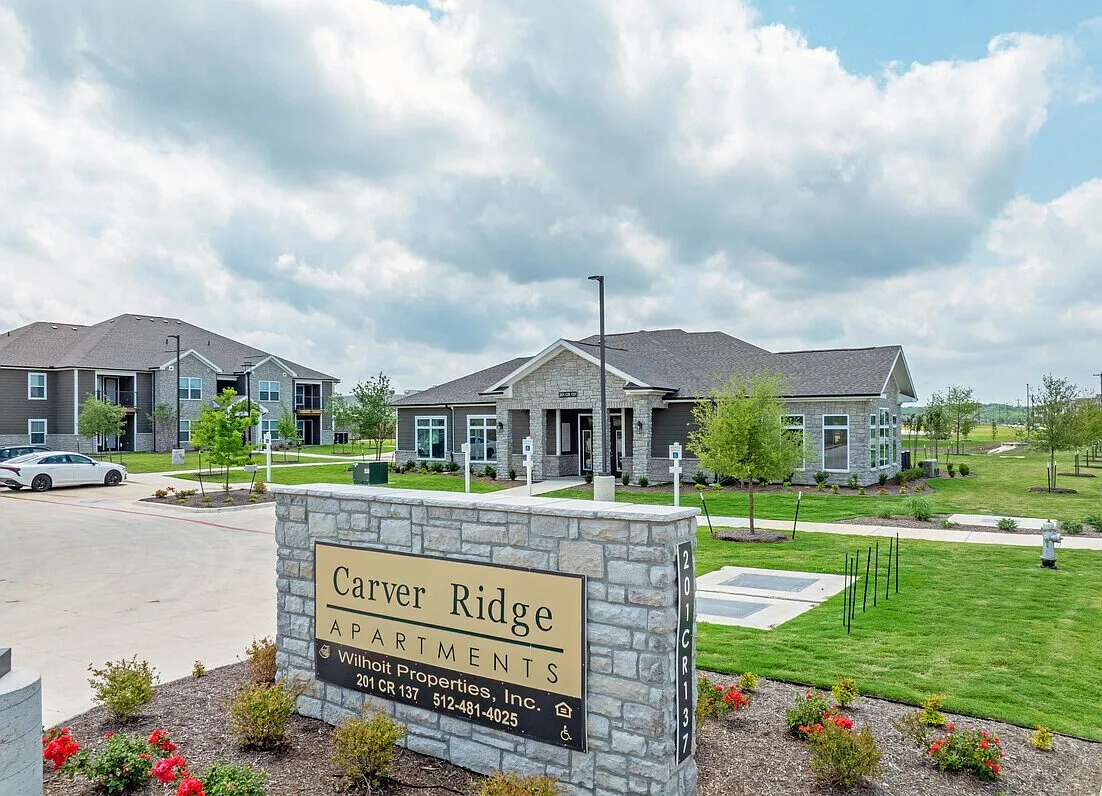 Carver Ridge Apartments — Photo 1