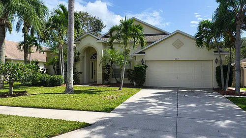 2035 Worchester Way Photo 1