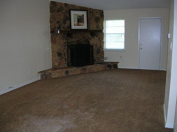 2nd image of 14504 Dennis Ln