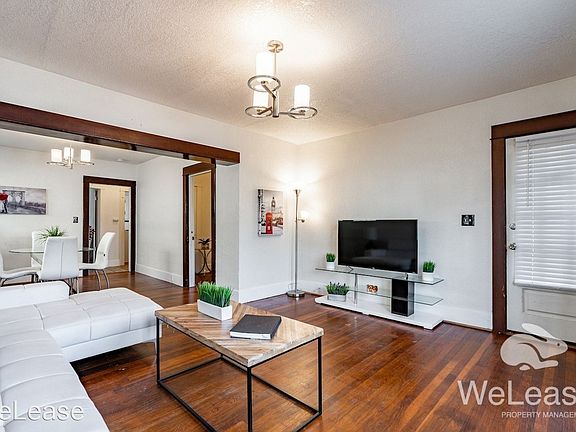 3rd image of 141 W Ivy St #9441680
