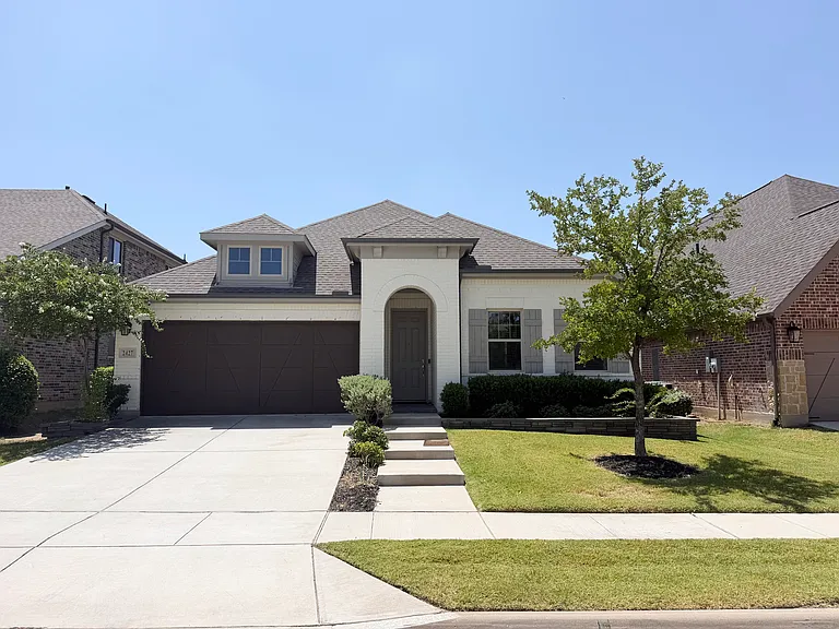 2427 Preakness Pl — Photo 1
