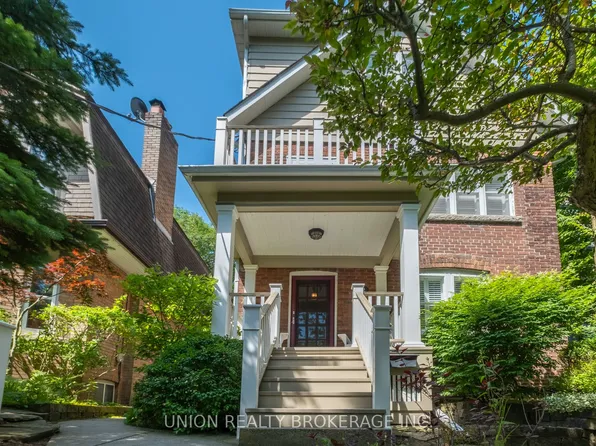 102 Neville Park Blvd, Toronto, ON M4E 3P8