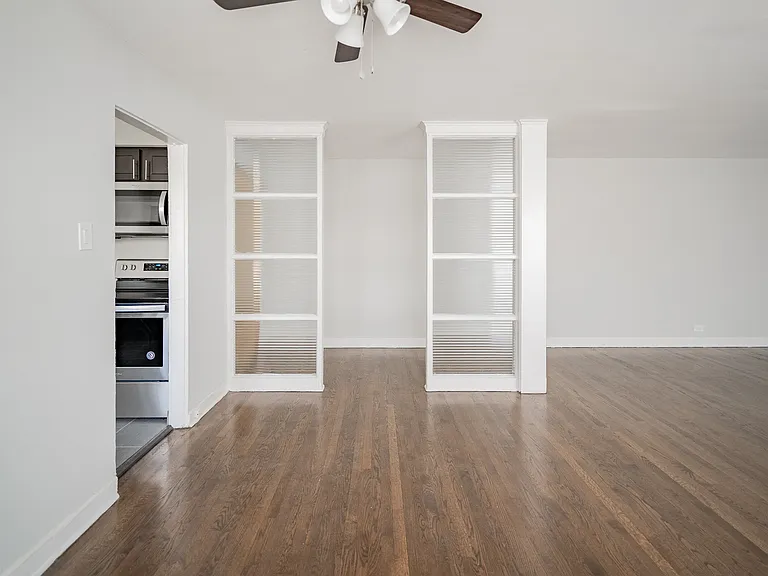 Dining Room 7353-3S