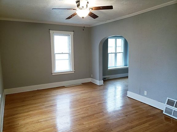 3rd image of 6023 Pinkney St