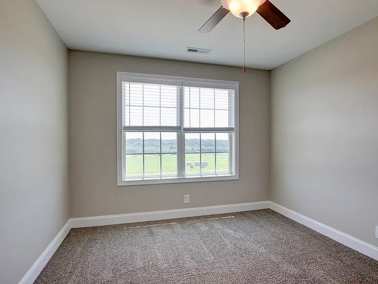 1121 Cardinal Creek Dr — Photo 52