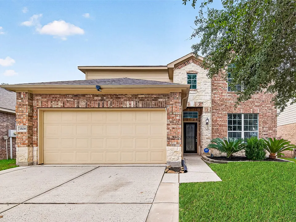 3508 Oakville Dr