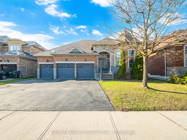 48 Valleyside Trl, Brampton, ON L6P 2G2