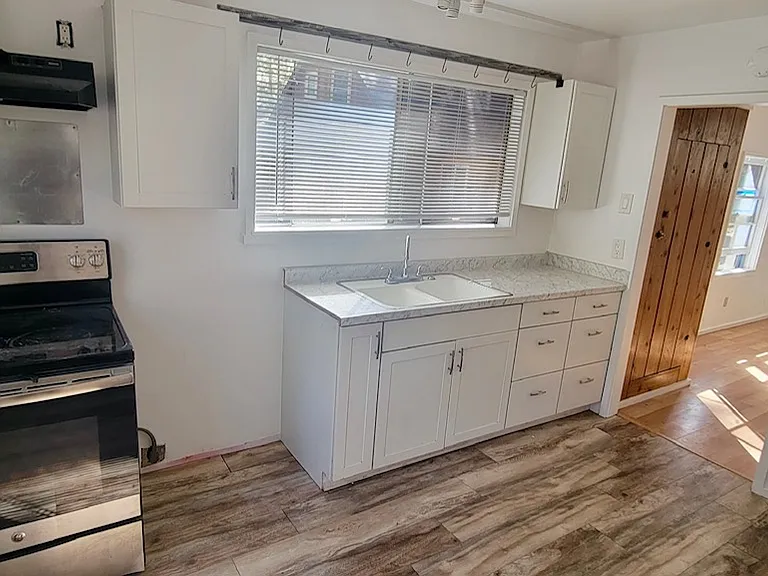 25250 Lodge Rd #B — Photo 13