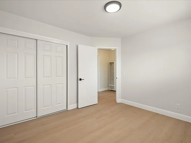 1339 Park Dr — Photo 12