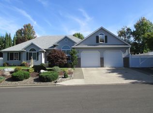 324 Martha Dr, Winchester, OR 97495