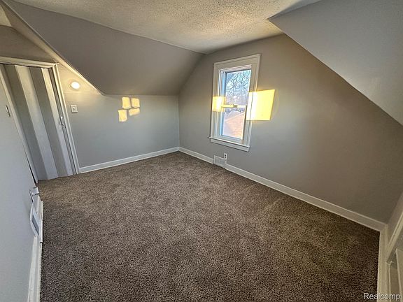 4th image of 16659 San Juan Dr