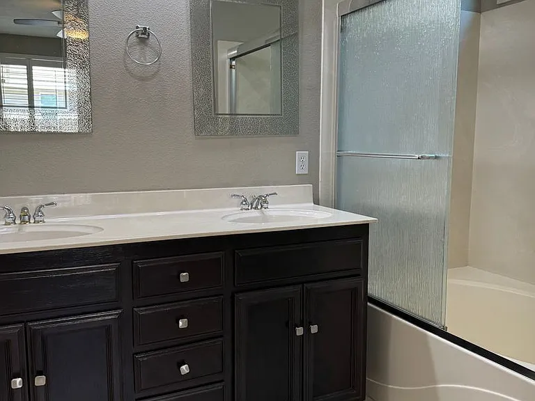 576 Sutherland Ranch Ln — Photo 14