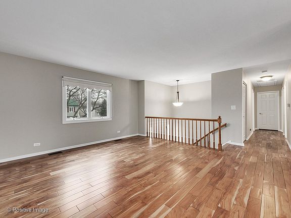 5th image of 275 Hill Ave
