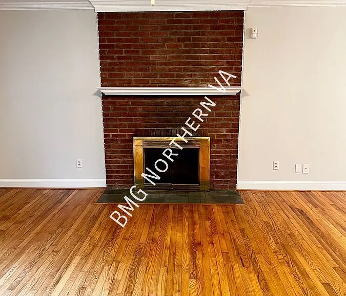 832 Leigh Mill Rd — Photo 3