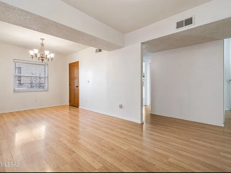 4417 W Pyracantha Dr — Photo 8