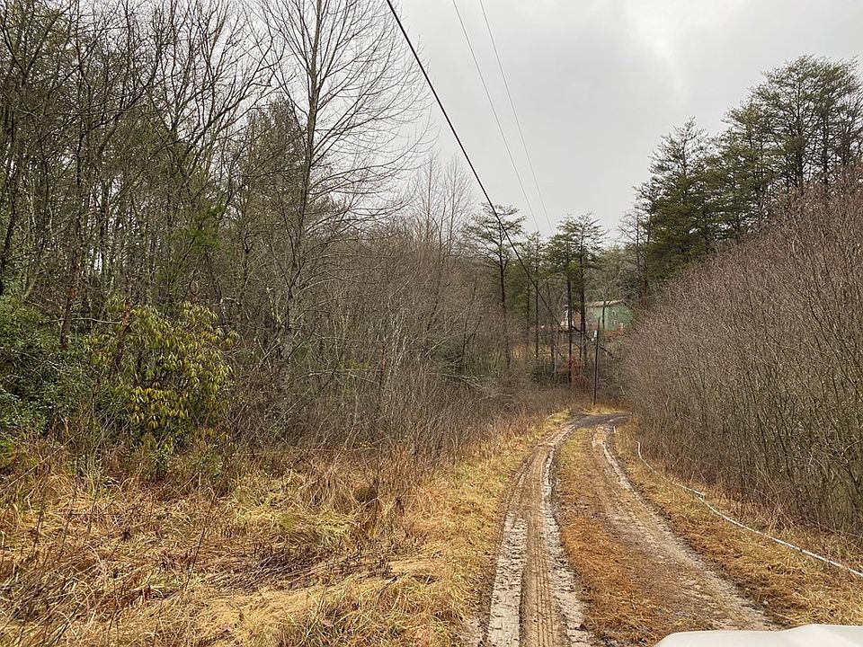 2nd image of Sassafras Ridge Rd